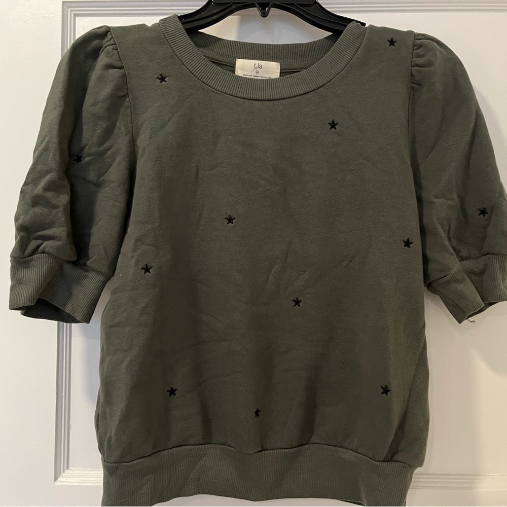 NWT! Anthropologie t.la Puff Sleeve Top in Olive Green